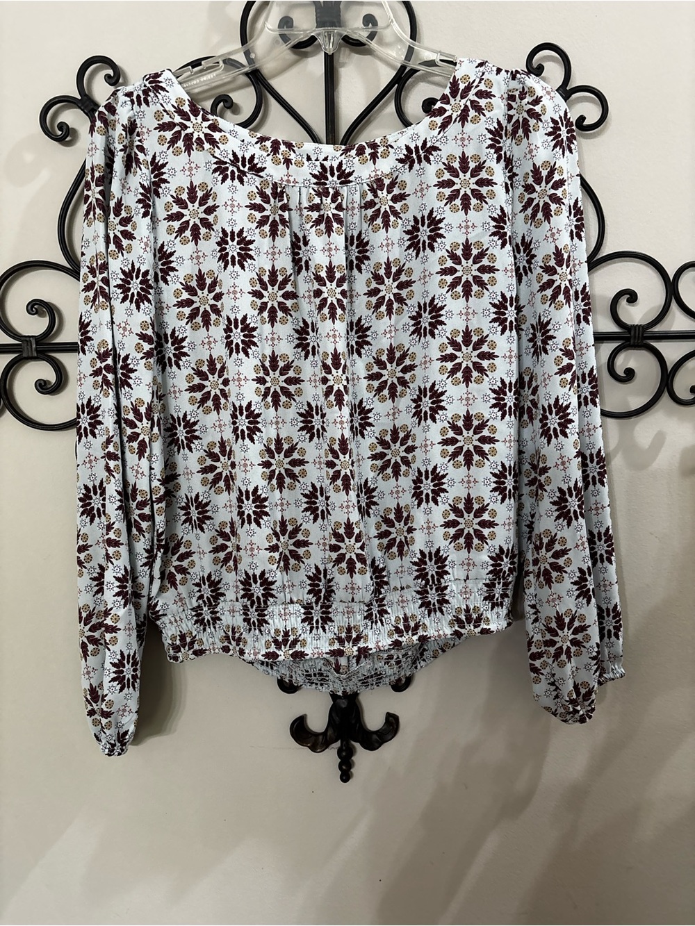 Loft outlet shirt size small